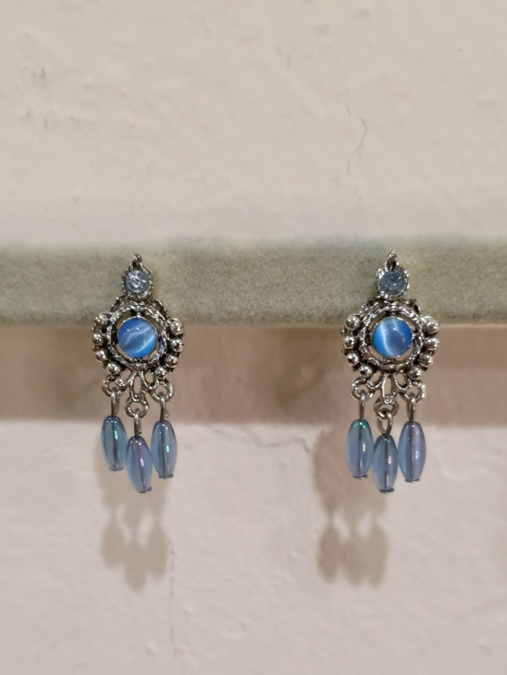 Aqua Blue Chandelier Silver Clip On Earrings - Vintage!
